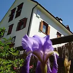 אכסניה Rifugio Casa Alpina Julius Kugy מלבורגטו ואלברונה
