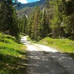 Rifugio Casa Alpina Julius Kugy * מלבורגטו ואלברונה