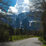 Rifugio Casa Alpina Julius Kugy מלבורגטו ואלברונה