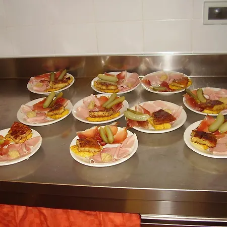 호스텔 Rifugio Casa Alpina Julius Kugy *