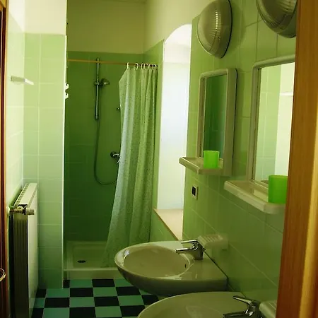 Hostel Rifugio Casa Alpina Julius Kugy